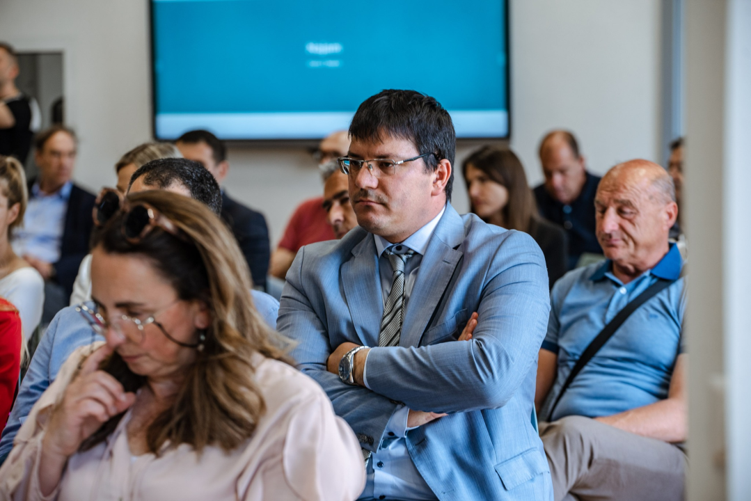 Tijat je i dalje glavna tema, a doznali smo i da će nova liječnica u Murteru biti Ukrajinka