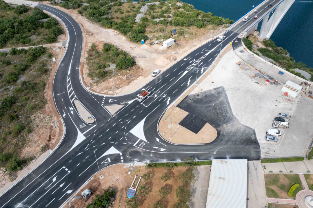 Napokon gotovo novo raskrižje kod Šibenskog mosta: Ne očekuju svi manje gužve, a neki, dapače, uvjereni u veće probleme