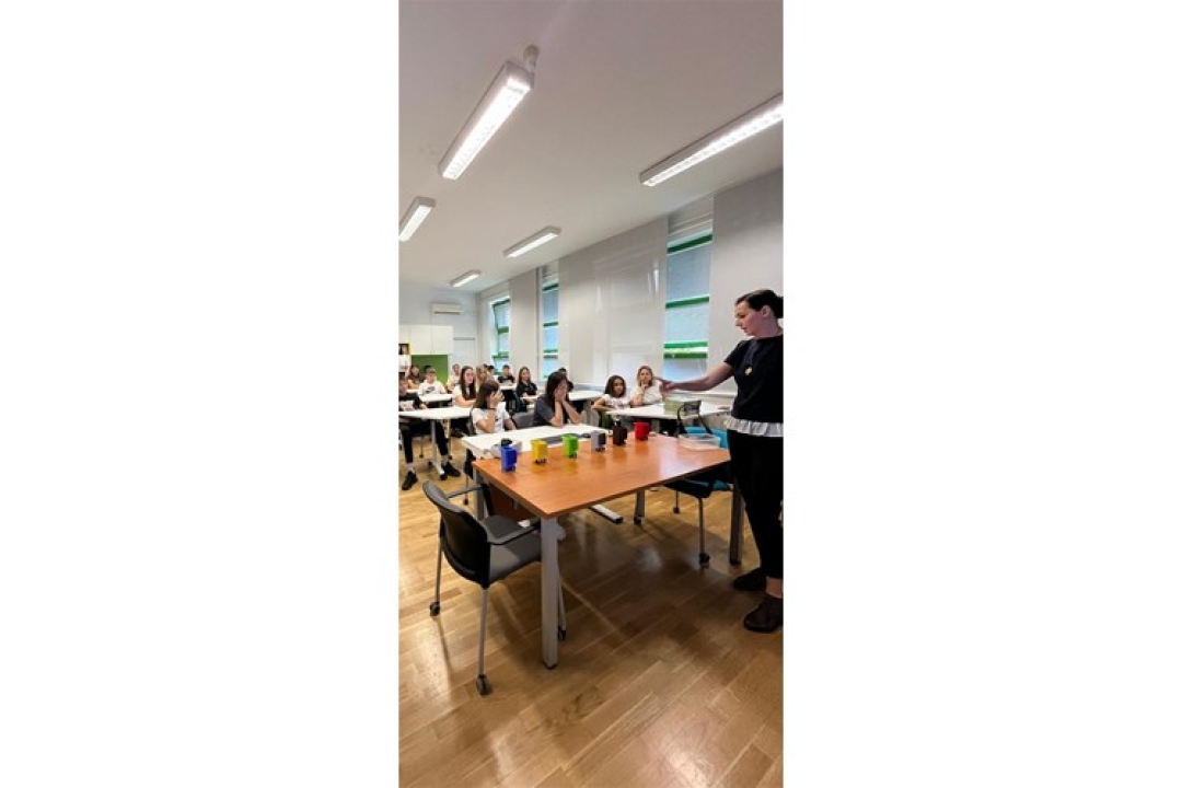 Učenike brodaričke škole učili kako živjeti zdravo i reći 'ne' drogi