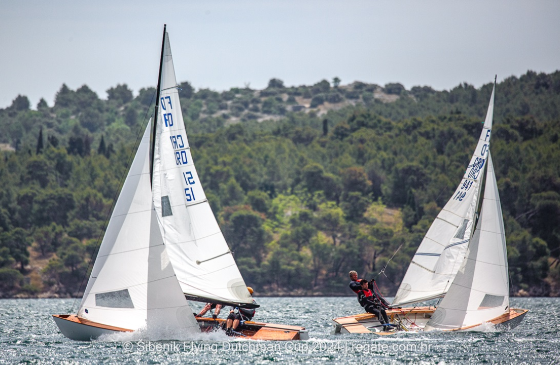 Mađarski jedriličari slavili na šibenskoj regati u jednoj od najbržih klasa i po povoljnom vjetru