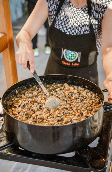 Zbog jednog skladnog para trg ispred Županije i ove je godine pun