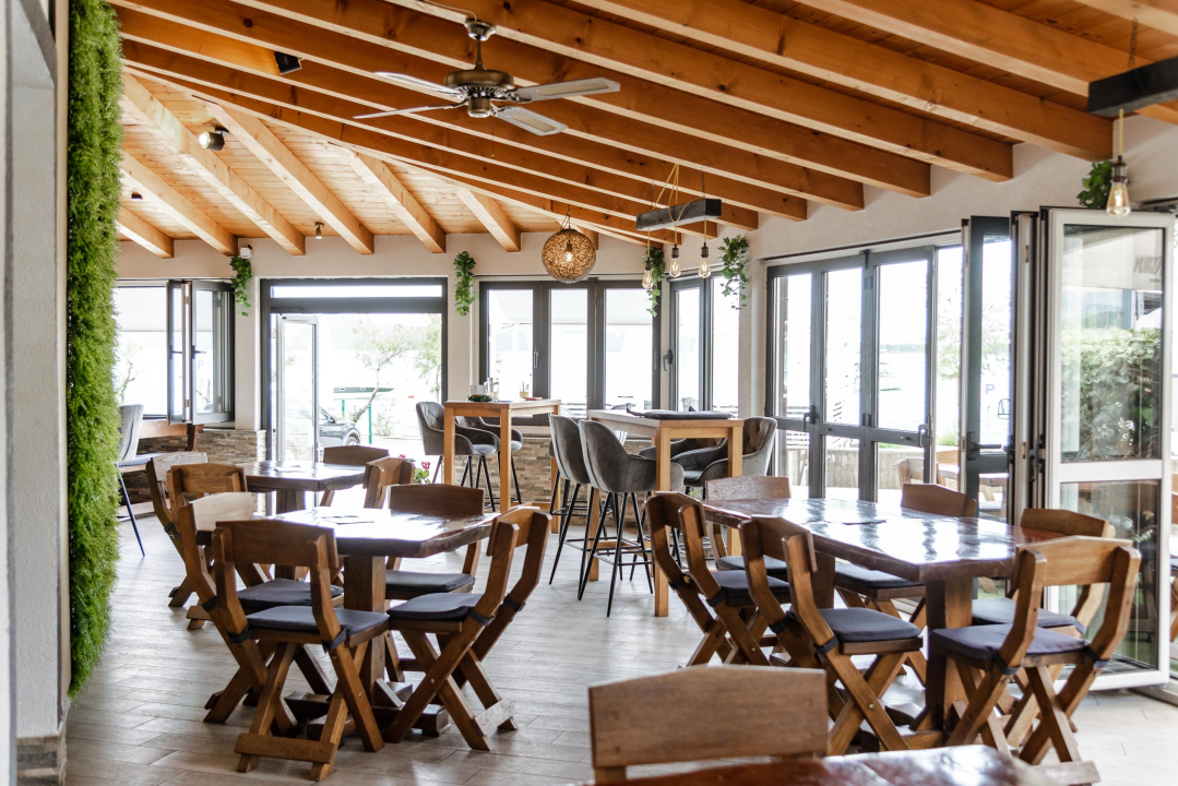 Posjetite Pizzeriju Delfin i uživajte u raznim specijalitetima!