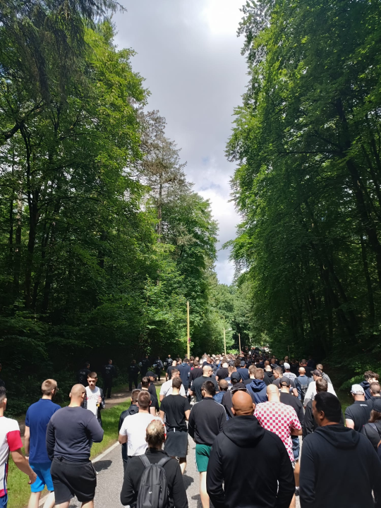 Za Hrvatsku su sa stadiona na Šubićevcu navijali i učenici s učiteljicama