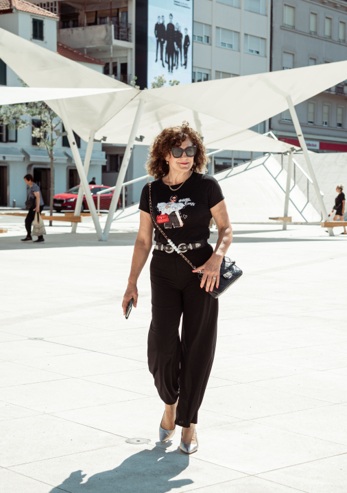 Šibenske ljepotice trendi kombinacijama ukrale sve poglede u gradu 