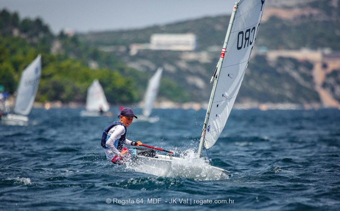 Jakov Blinja iz Jedriličarskog kluba Šibenik najbolji na Valovoj festivalskoj regati optimista
