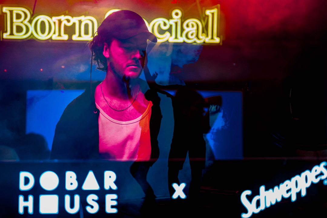 Pogledajte kako izgleda otvorenje plesne sezone u jednoj od najpoznatijih diskoteka u Dalmaciji 