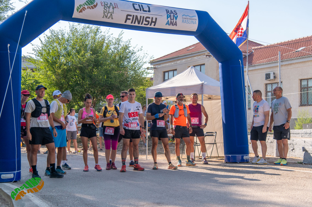 Održana prva utrka Raslina trail, staza prolazila kroz opožarena područja tog kraja