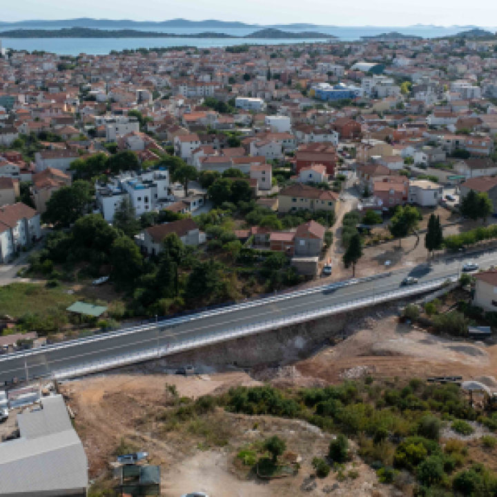 U Vodicama puštena u promet obnovljena cesta s dva nova rotora