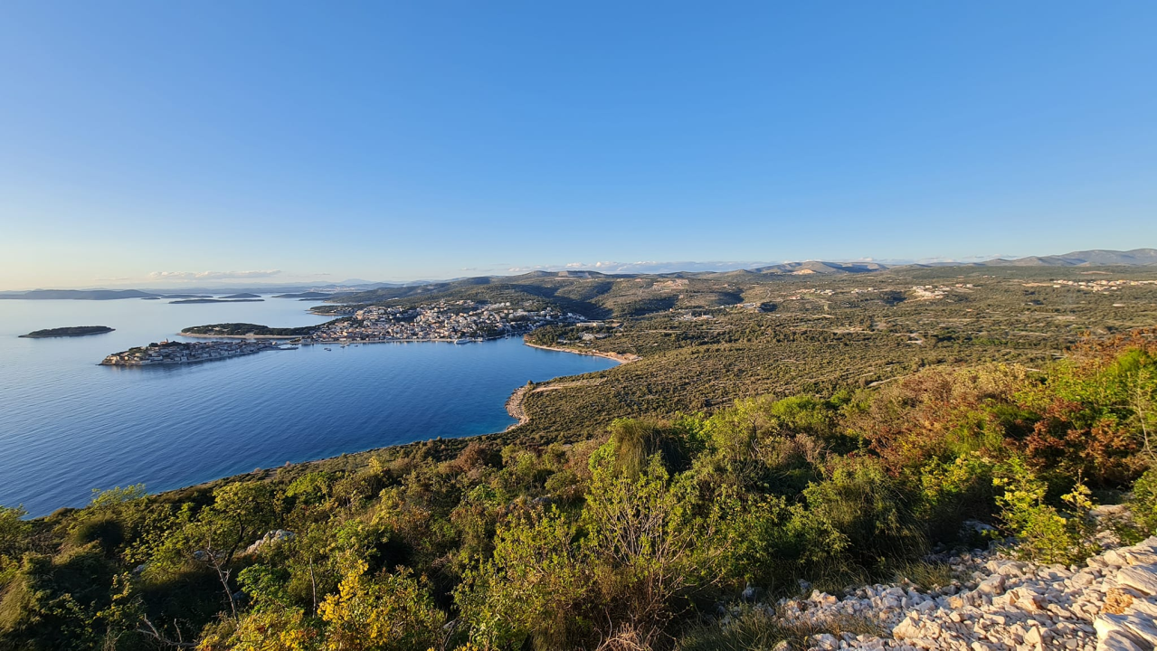Predivni Primošten: Grad plaža, kamene čipke i vidikovaca za uživanje u zalascima sunca