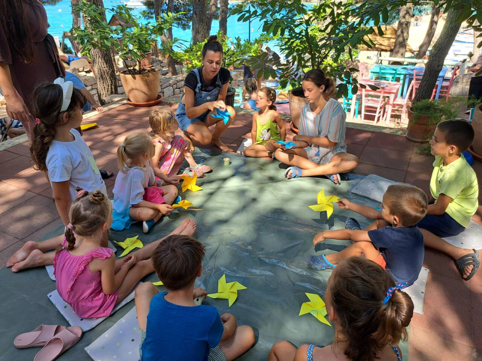 Agronautine Eko-srijede: Edukativne radionice za djecu i mlade na Murteru 