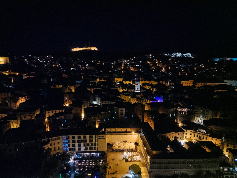 Banka na otvorenom oduševila Šibenčane, posjetitelji dobili priliku za osvajanje 10.000 eura 