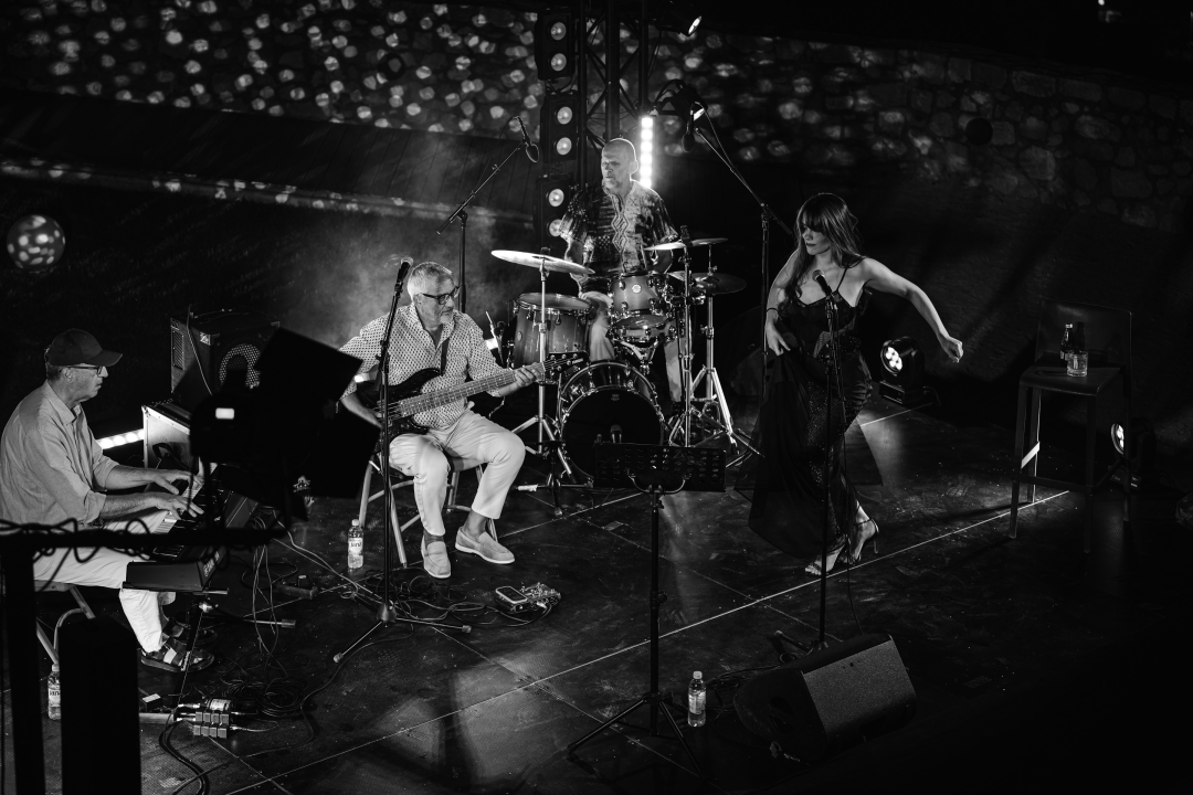 Black Coffee i Ana Uršula Najev na rasprodanom Baroneu: Spoj mladosti i iskustva