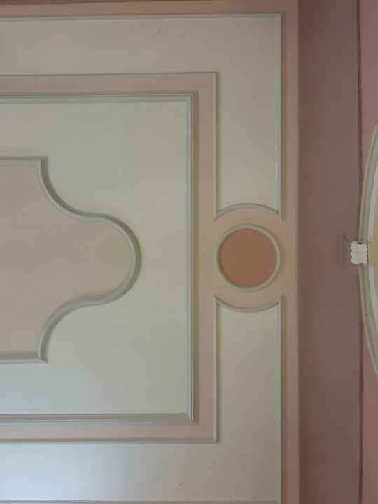 Restauracija neobaroknih stropnih štukatura kruna obnove žirjanske crkve