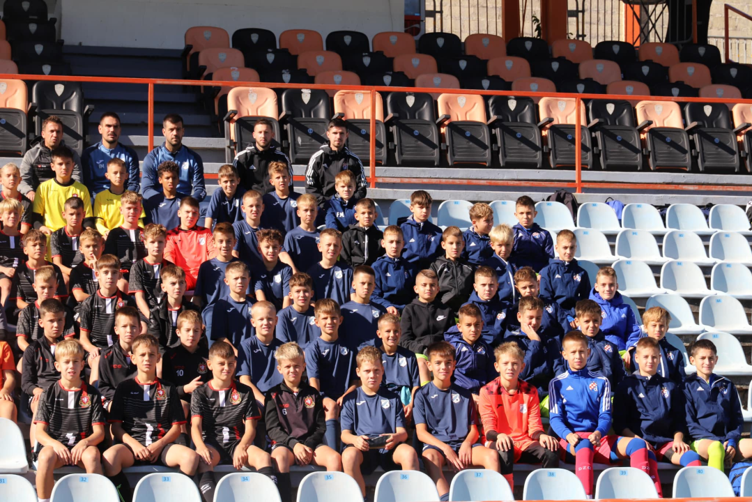 Dječaci Lokomotive i djevojčice iz Stankovaca pobjednici nogometnog turnira na Šubićevcu