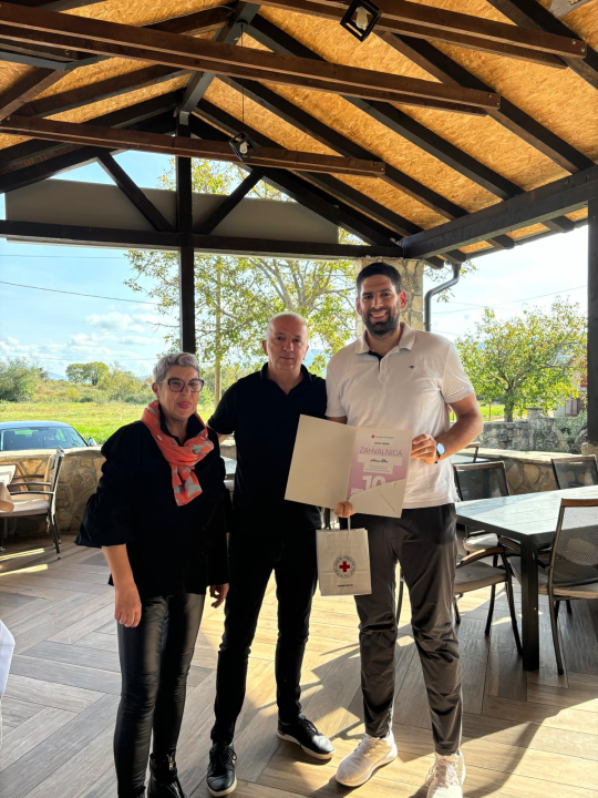 Njihova plemenitost spašava živote: U Drnišu obilježen Dan darivatelja krvi