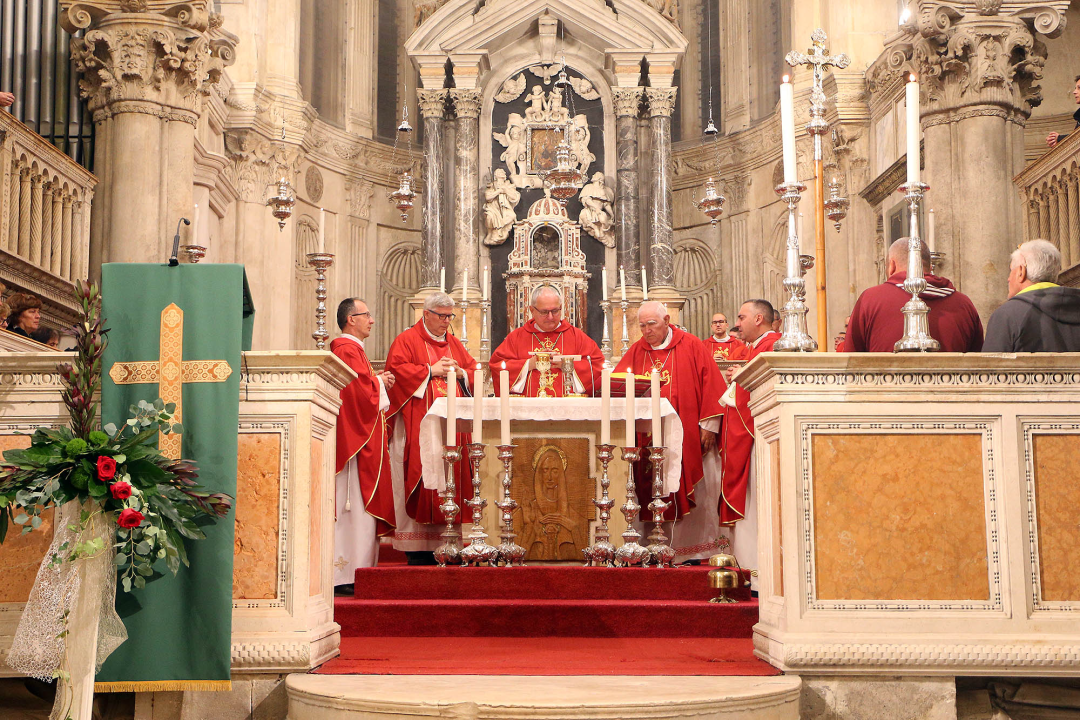 Održano hodočašće vjernika Zadarske nadbiskupije u Šibenik