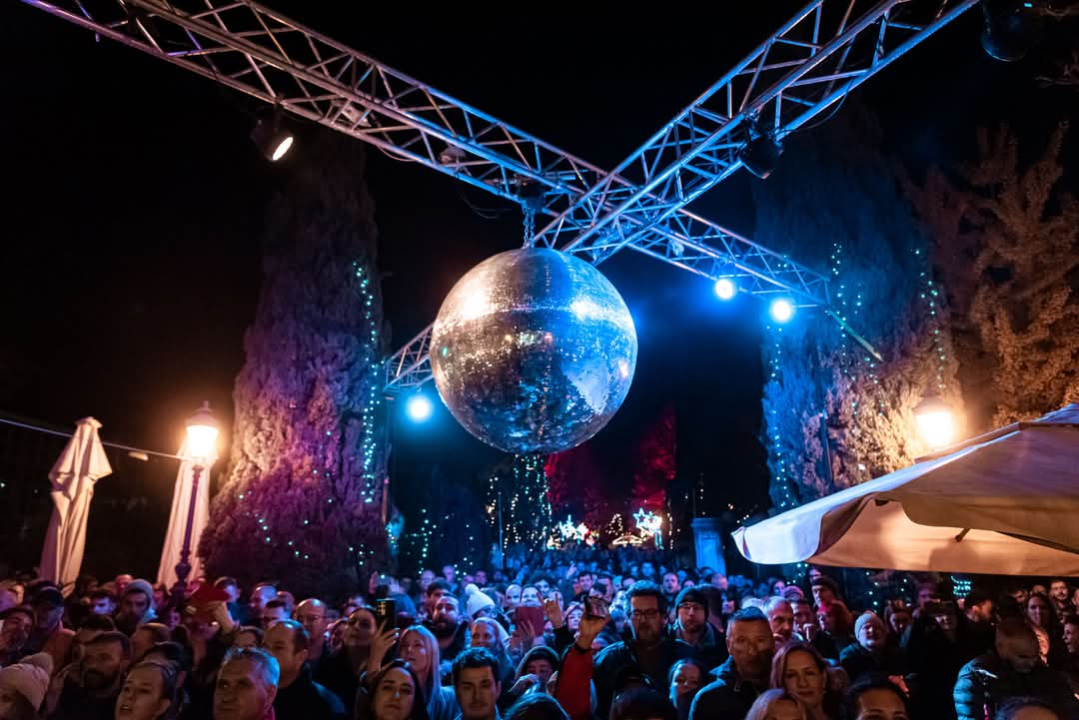 Gibonni u Parku spektakularno otvorio glazbeni program Adventure. Pogledajte kako je bilo