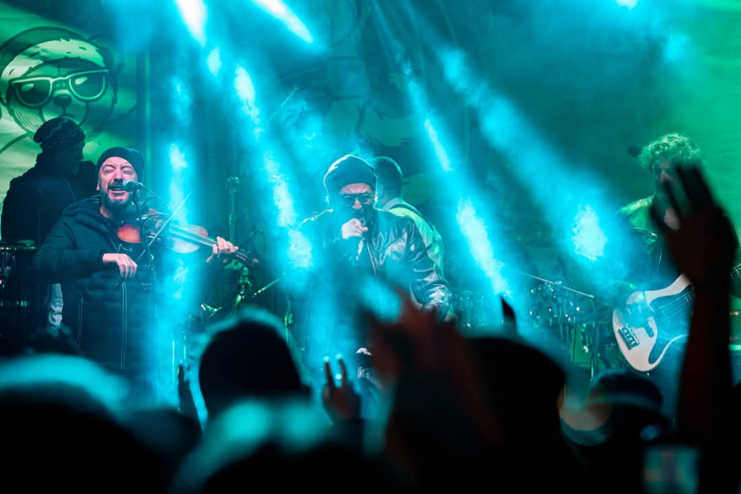 Gibonni u Parku spektakularno otvorio glazbeni program Adventure. Pogledajte kako je bilo