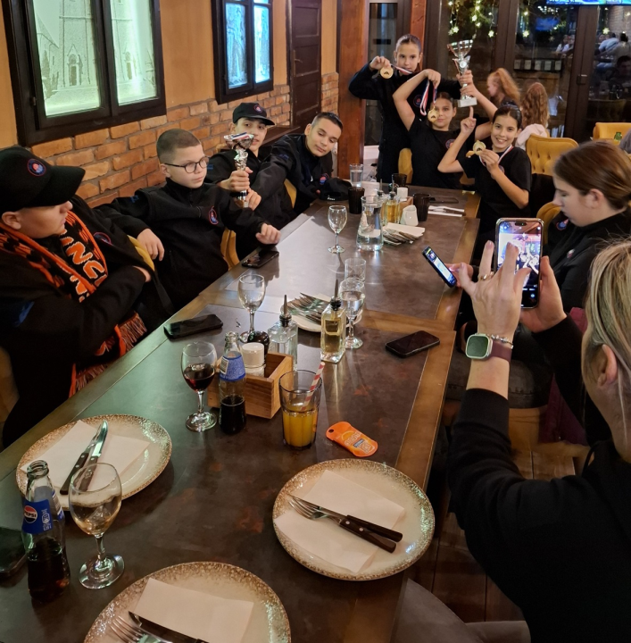 Ženska ekipa Karate kluba Osvit prvak Hrvatske