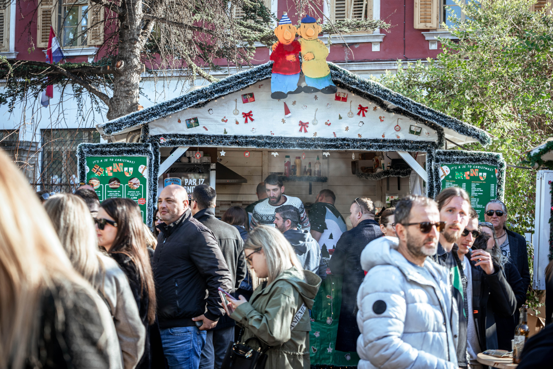 Točno u podne: Teke Yeke vesela uvertira u još jednu najluđu šibensku novogodišnju noć