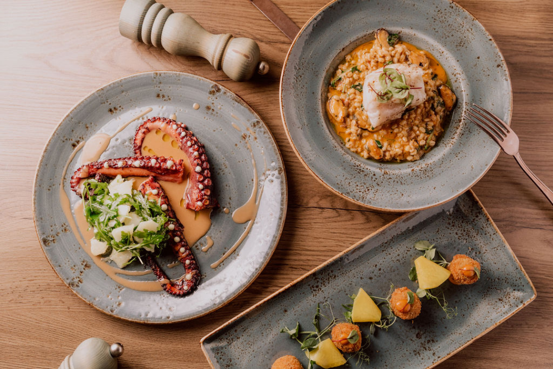 Foto Bistro Kod Starog: Savršen bijeg od zime u ugodnom ambijentu