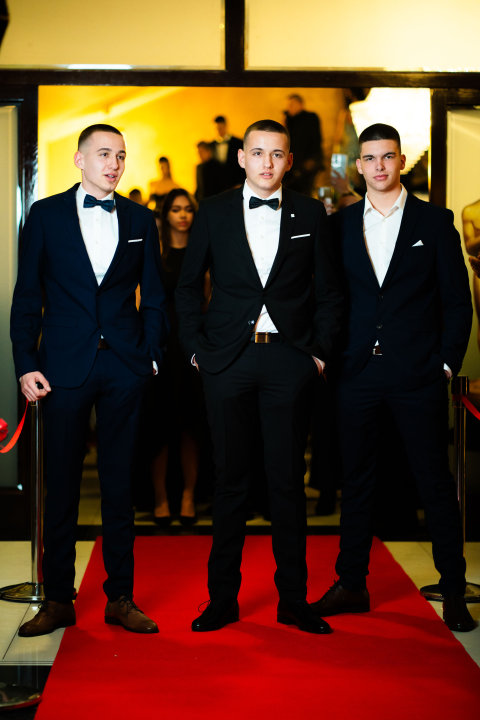 FOTOGALERIJA Zavirite na maturalni ples Industrijsko-obrtničke škole Šibenik (1)