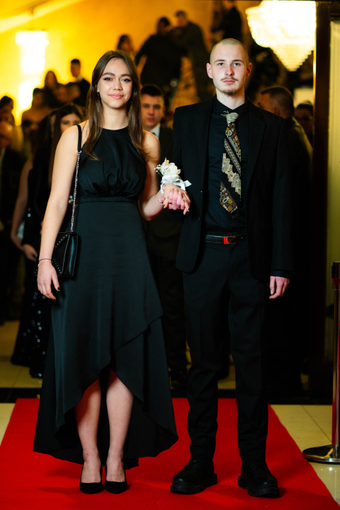 FOTOGALERIJA Zavirite na maturalni ples Industrijsko-obrtničke škole Šibenik (1)