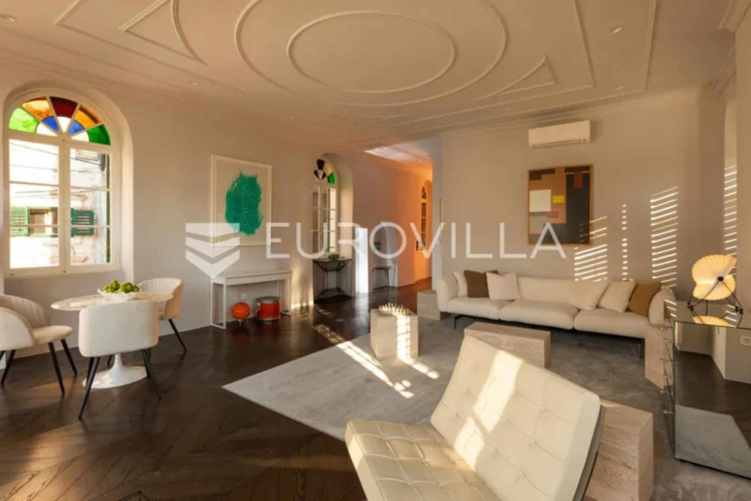 Cijena 700 tisuća eura: Prodaje se luksuzni stan u šibenskoj palači Šižgorić