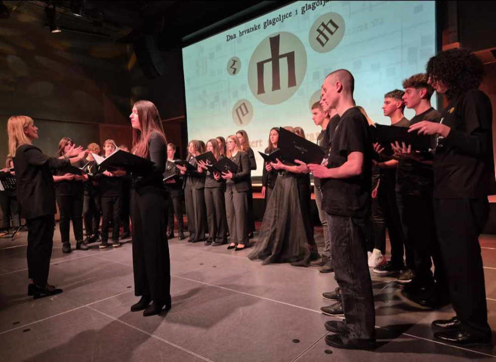 Glagoljaškim pjevanjem u Šibeniku obilježen Dan hrvatske glagoljice i glagoljaštva 