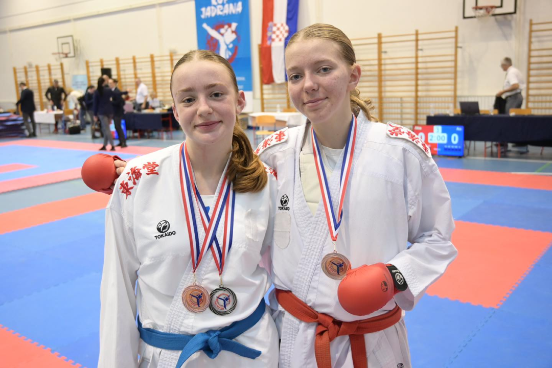 FOTO: Karate klub Okit drugi ukupno na 'Kupu Jadrana' sa 37 medalja