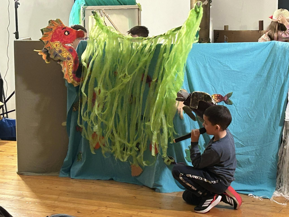 Mali lutkari iz šibenskih vrtića u Art podrumu održali smotru dječjih lutkarskih igrokaza