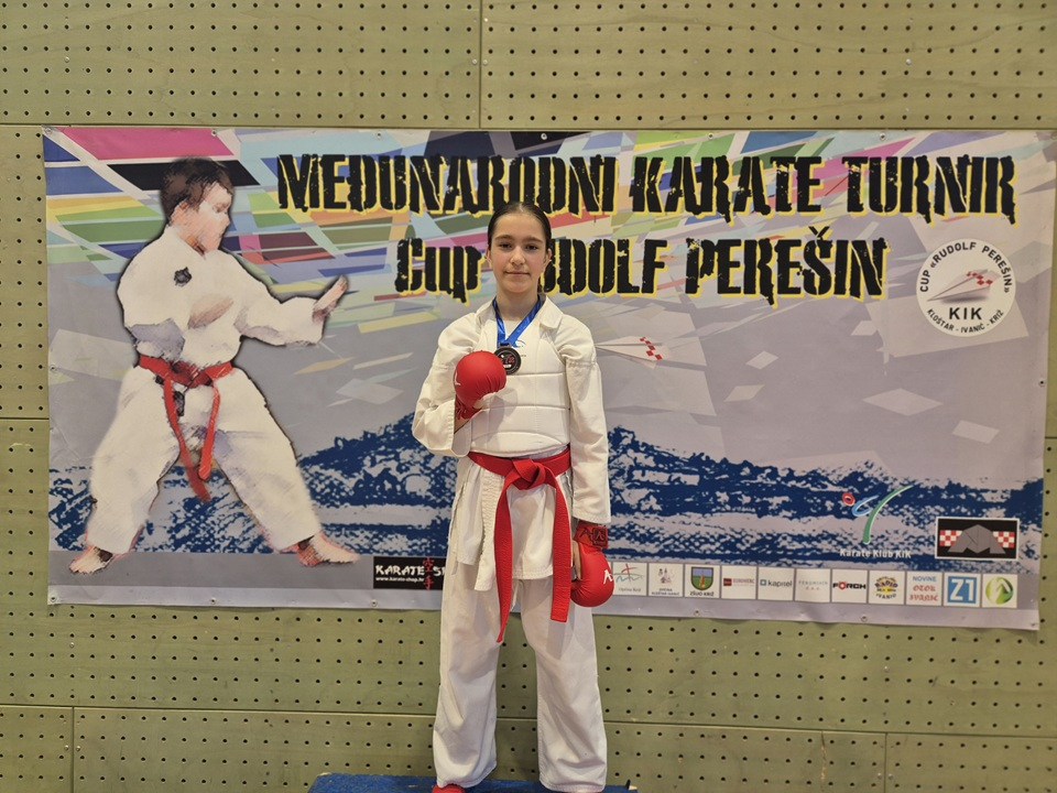 FOTO: Karataši Phoenixa uspješni na turniru u Križu, klub najbolji u borbama, drugi ukupno