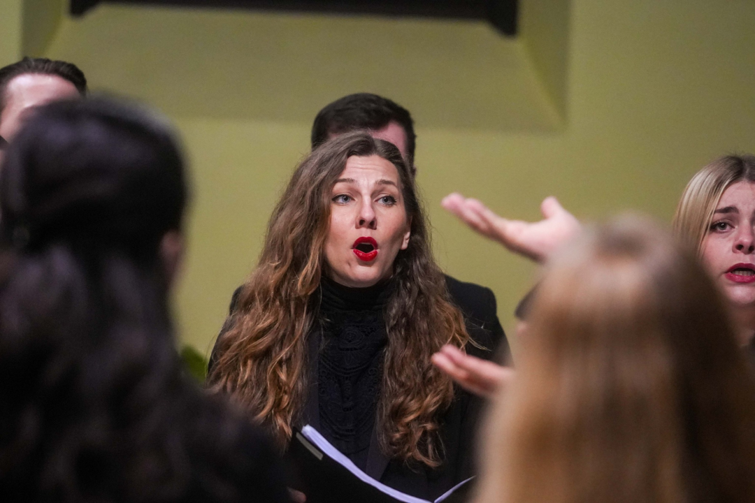 Pučki pivači KBF-a korizmenim napjevima u drniškoj Gospi od Ružarija očarali prisutne