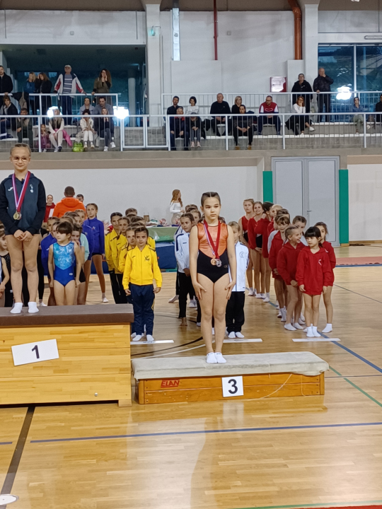 FOTO: Gimnastičari Dišpeta nastupili u Solinu, u dvije konkurencije osvojili ekipnu prvu poziciju