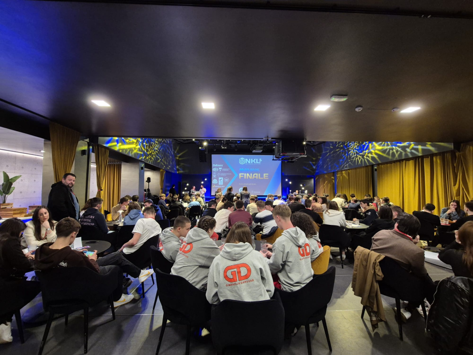 Srednjoškolci zavladali Arsenom: U finalu Nacionalne kviz lige pobjedu odnijelo Oceanovih 5 iz Čakovca