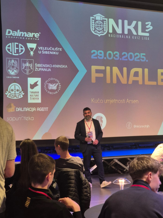 Srednjoškolci zavladali Arsenom: U finalu Nacionalne kviz lige pobjedu odnijelo Oceanovih 5 iz Čakovca