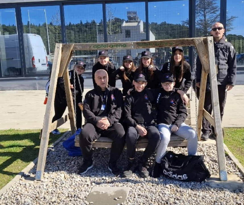 FOTO: Karataši Osvita osvojili u Makarskoj 13 medalja, od toga tri zlata