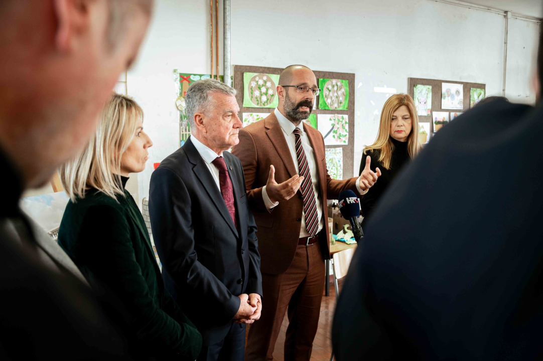 Osnovnoškolci u Ražinama i Vrpolju do 2028. godine dobit će potpuno nove škole, još dvije će biti nadograđene