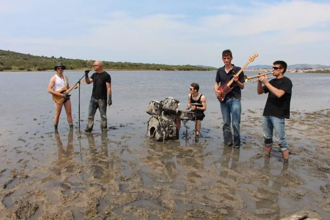 Uoči 'Teških osjećaja' u Azimutu: 'Krenuli smo iz zezancije, a sad smo na drugom albumu'