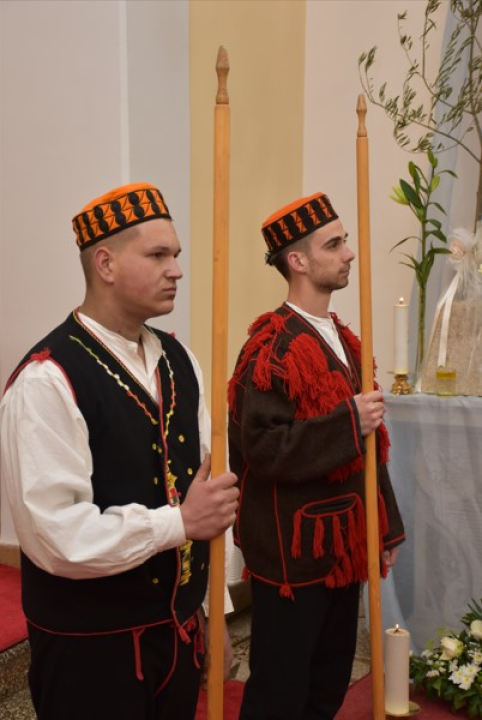 Župljani Marijina Uznesenja i ove godine uprizorili čuvanje Kristova groba