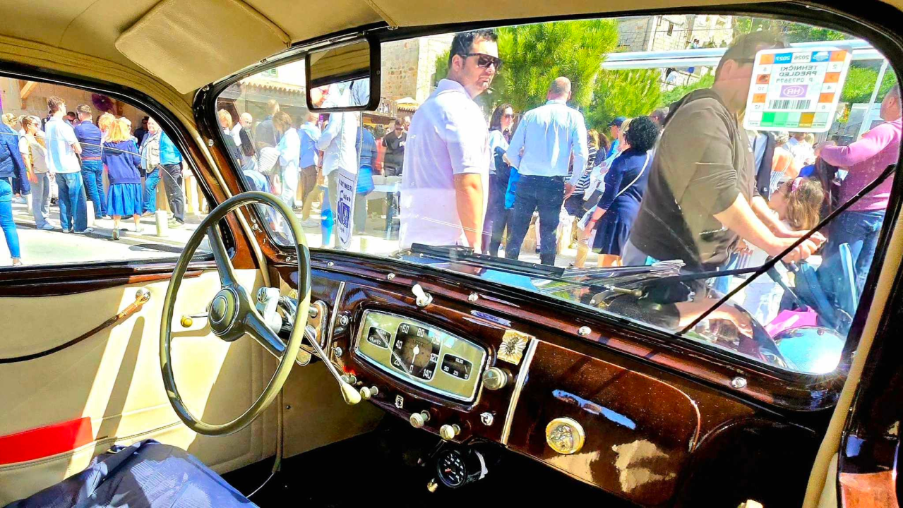 Rogoznica proslavila Uskrs uz tradicionalni doručak i izložbu oldtimera