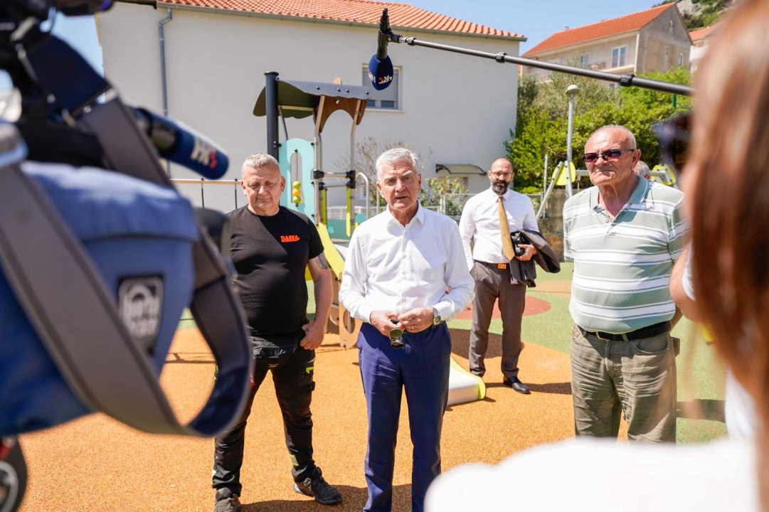 Otvoreno igralište u Jurasima