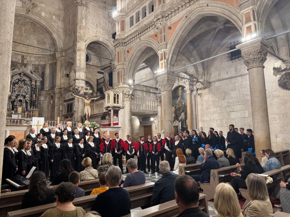 Exultate, Jubilate: Koncert duhovne glazbe ispunio šibensku katedralu
