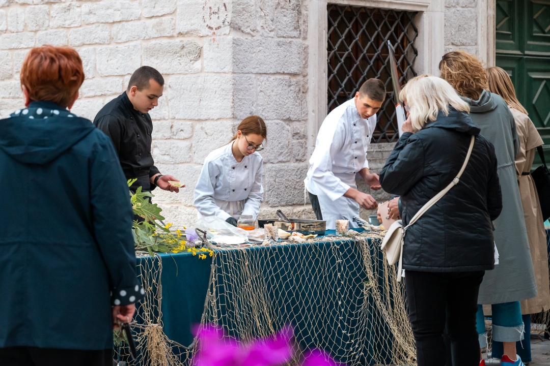 Četvrti H2LO Festival zatvoren vrhunskim koncertom Metaklape na Maloj loži