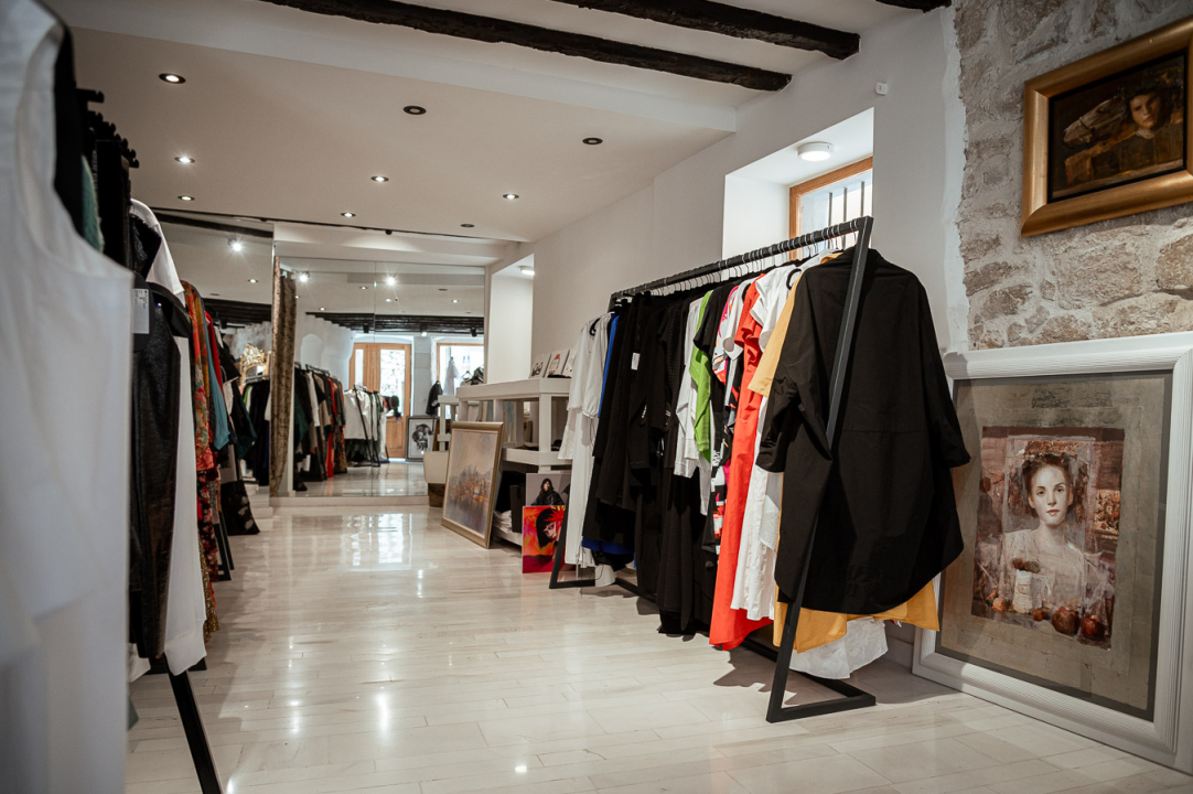 FOTO U Galeriji Juraj Dalmatinac, Bućan i Prica po odličnim cijenama, ali i još mnogo toga!