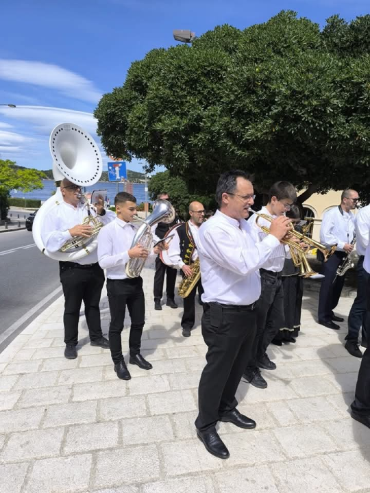 Šibenski glazbari prodefilirali gradom u povodu Dana državnosti