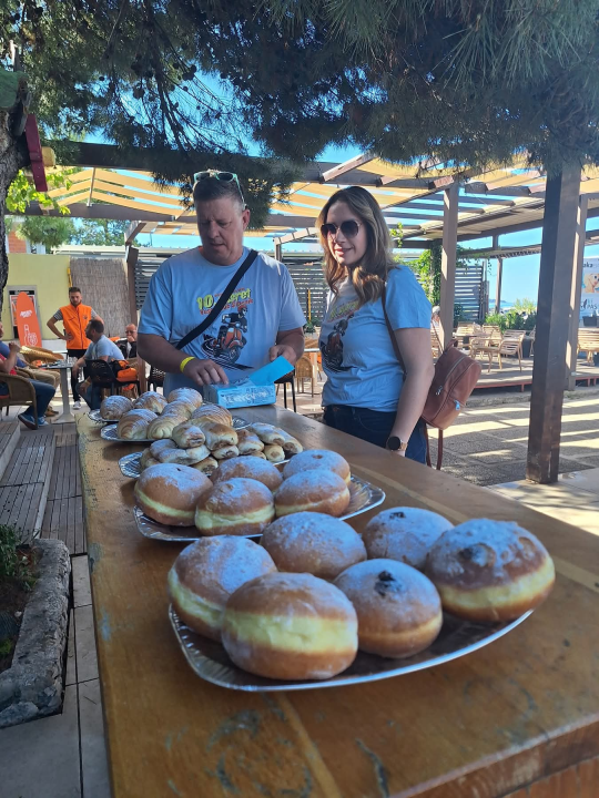 Vespaši ponovno zavladali Šibenikom: Održan 10. susret šibenskog Vespa kluba