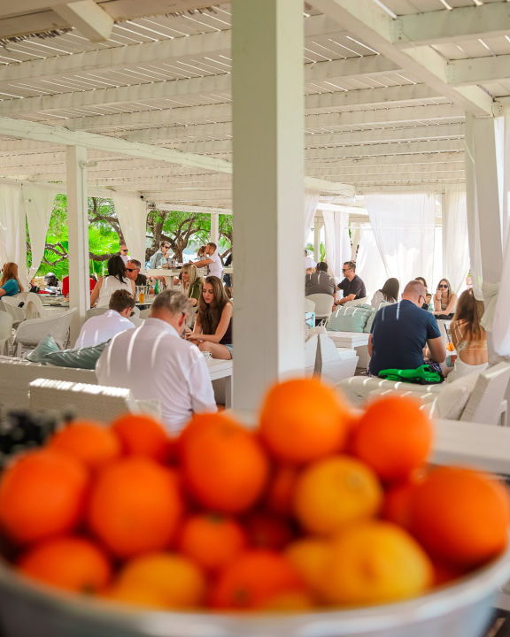 FOTO Shark Beach Club zasjao u novom sjaju – ljeto 2025. u znaku stila i užitka!