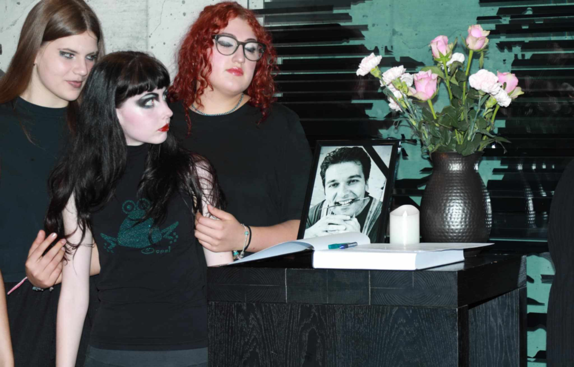 Emotivna komemoracija za Radu Perišu u Arsenu okupila brojne prijatelje i suradnike