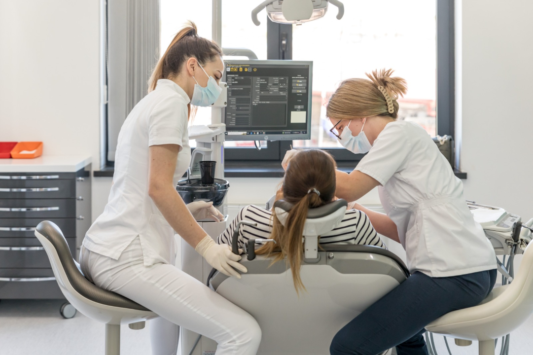 FOTO Uz Dental centar Dubravica vaš osmijeh je u sigurnim rukama! 